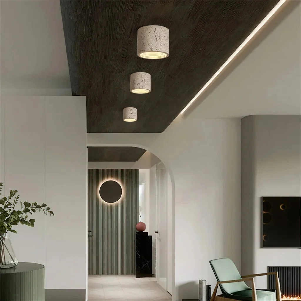 Wabi-Sabi plafondlamp in een hal
