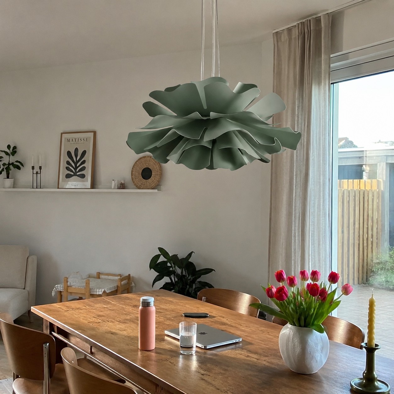 Fotorecensie witte lotus hanglamp met warm licht