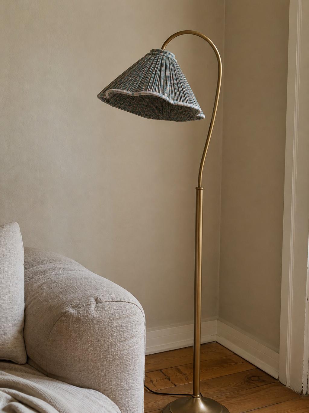 Veslin vloerlamp in een gezellige zithoek
