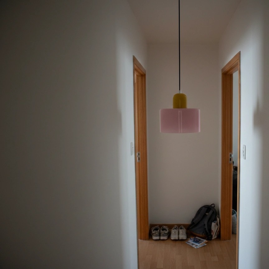 Fotorecensie van de Morandi hanglamp in een gang