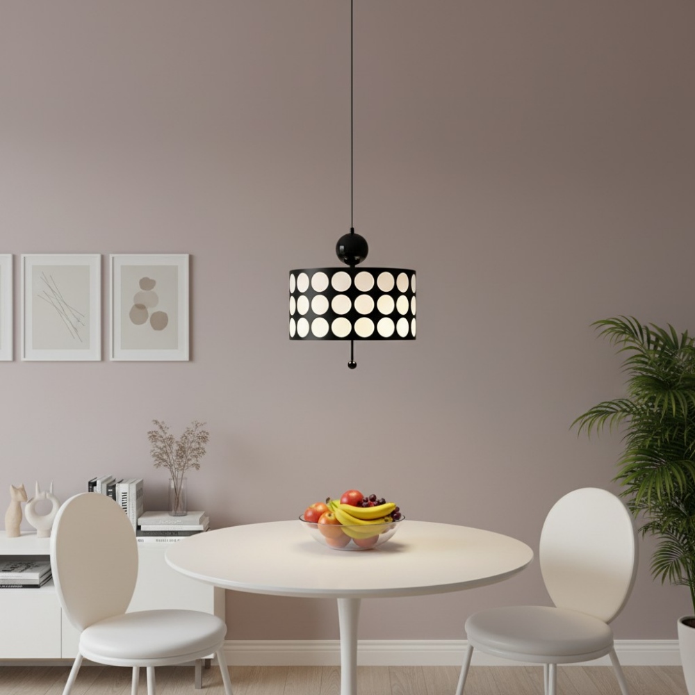 Dotrelia hanglamp in een eetkamer voor aankoopinformatie