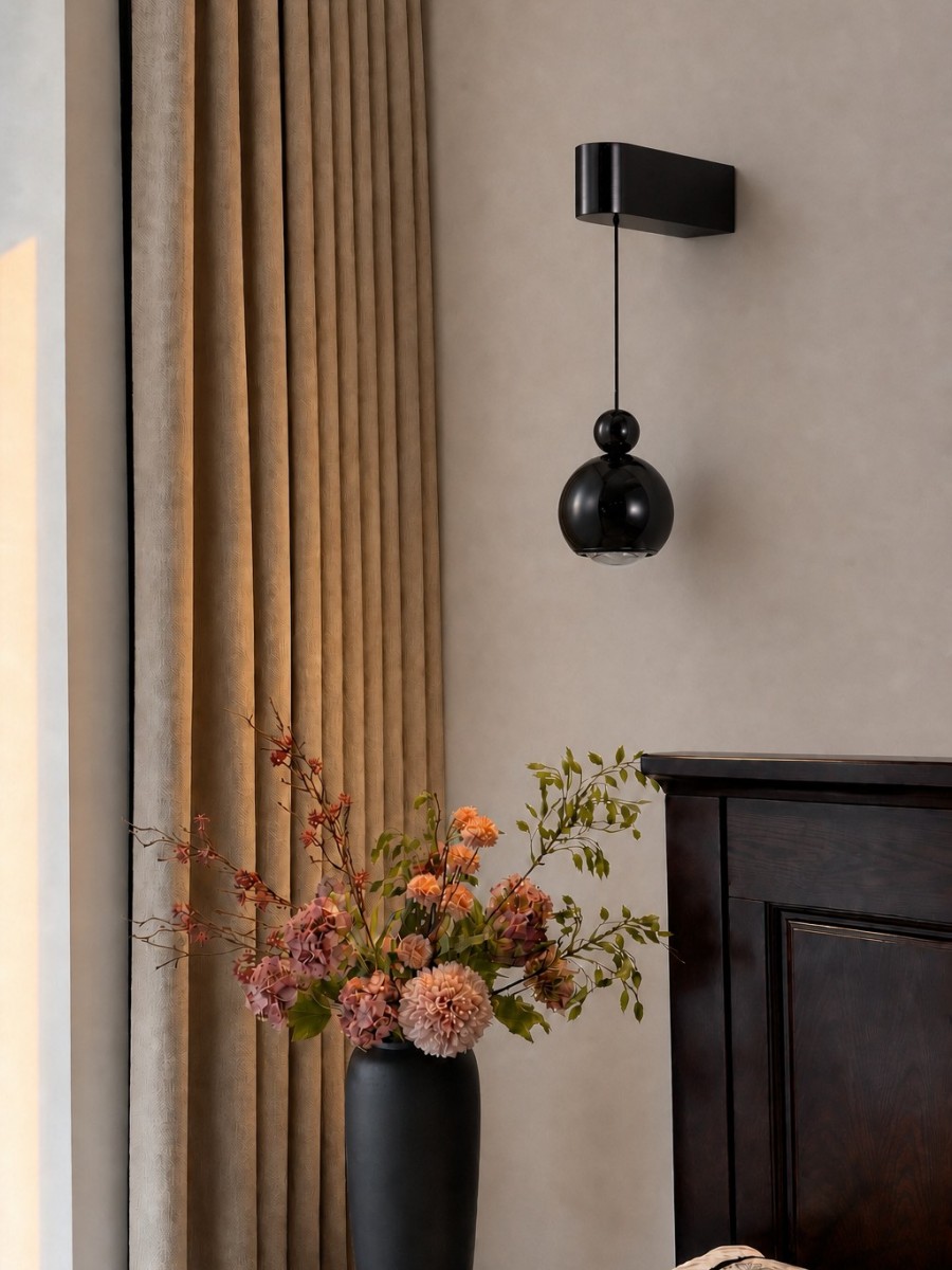 Wooninspiratie met verstelbare wandlamp