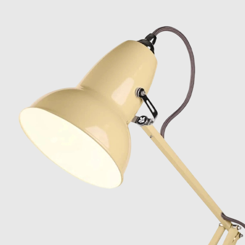 Detail van de kap van de vintage bureaulamp