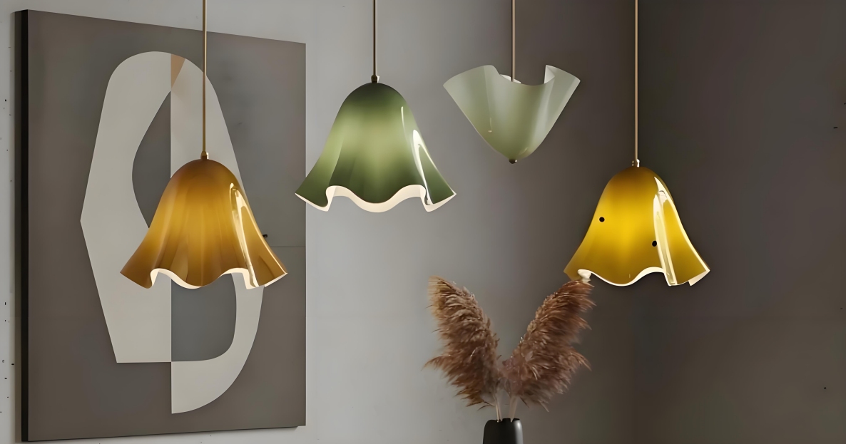 Bellina-collectie met hanglampen en wandlampen