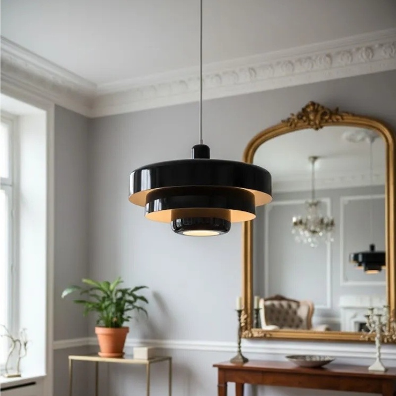 Zwarte hanglamp bij een klant