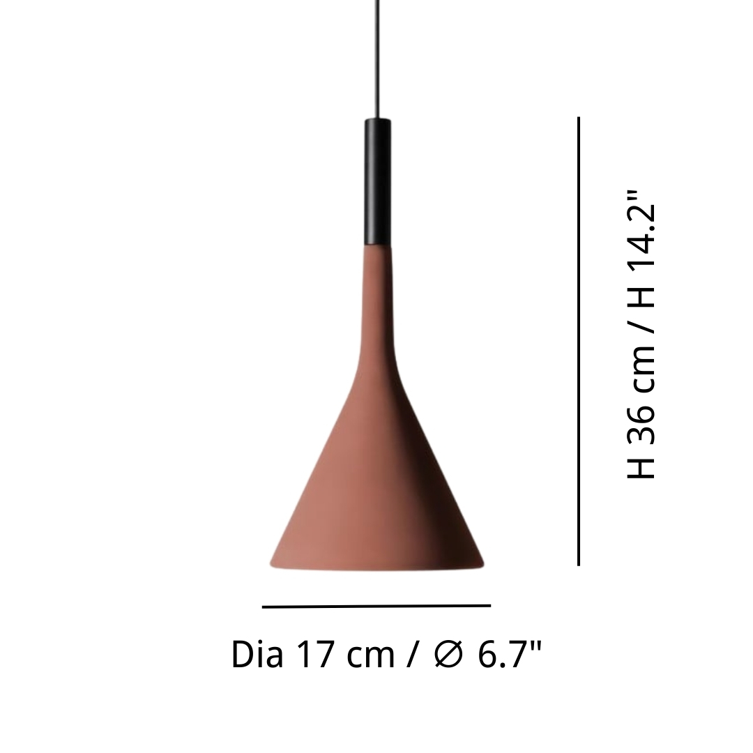 Afmetingen diameter 17 cm en hoogte 36 cm