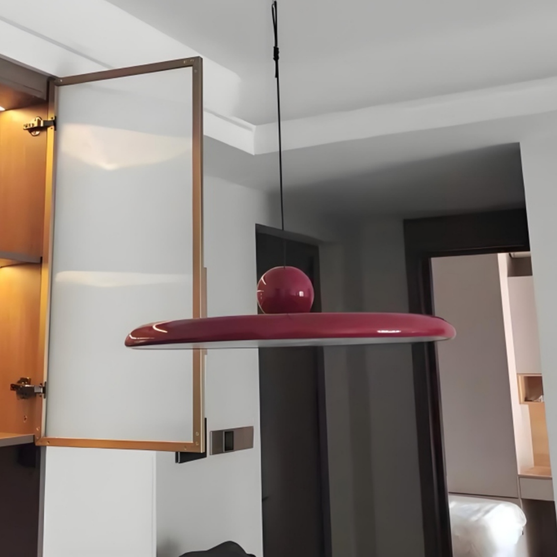 Fotorecensie van de rode Tizio hanglamp
