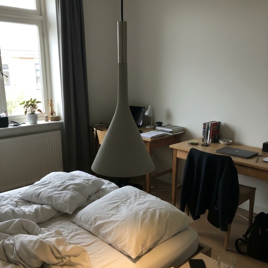 Fotorecensie met grijze Alphomo hanglamp in slaapkamer