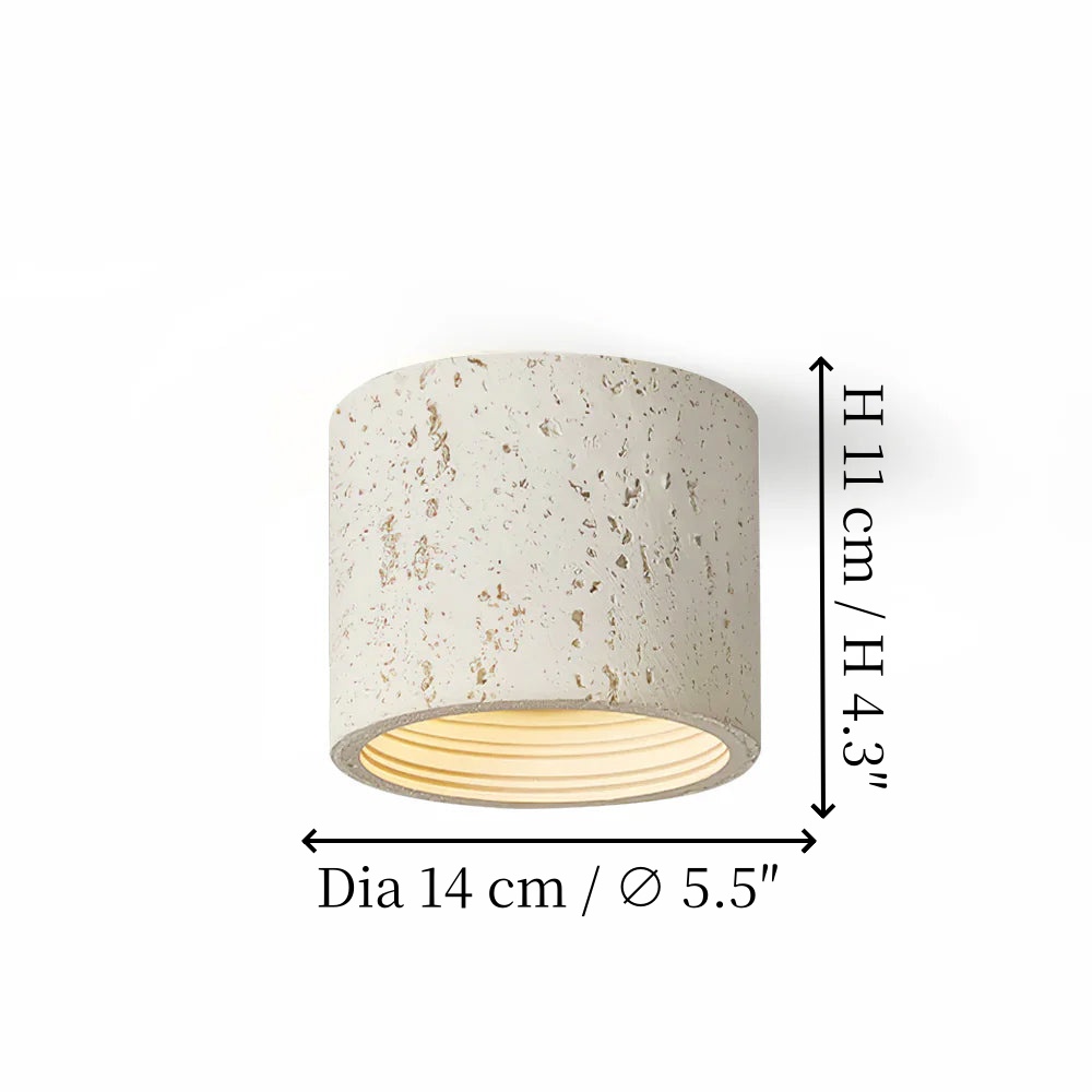 Diameter 14 cm en hoogte 11 cm