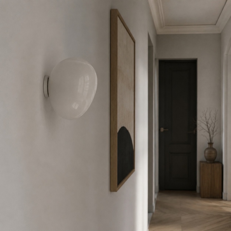 Stonea Pebble lamp in hal