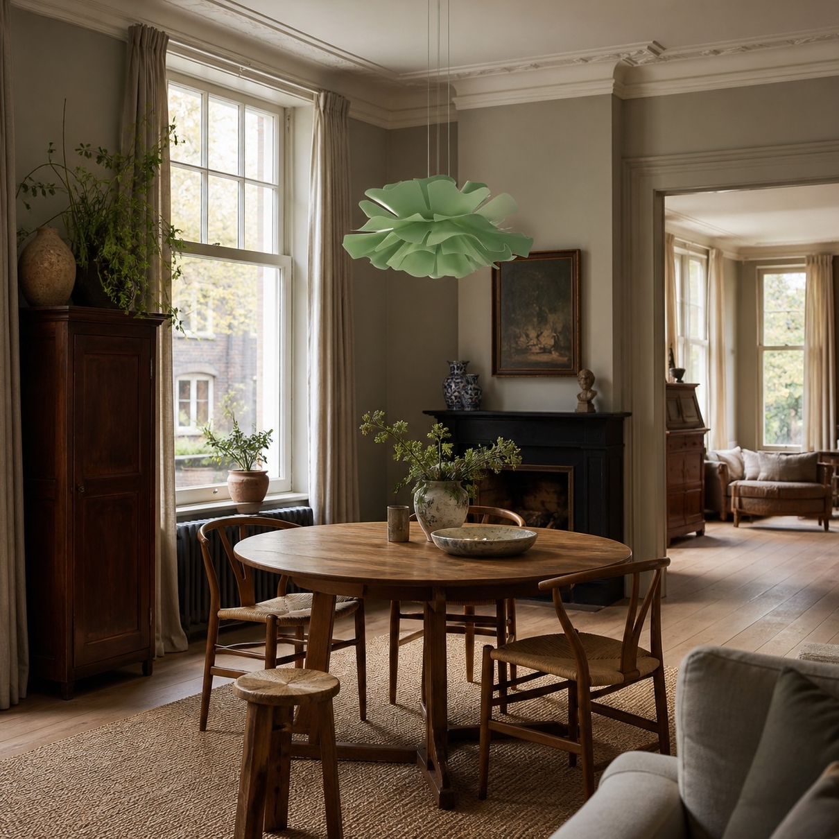 Groene lotus hanglamp in eetruimte