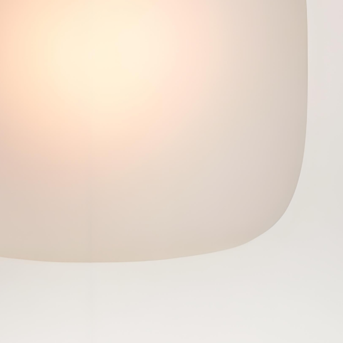Matglas detail van de Lirra wandlamp
