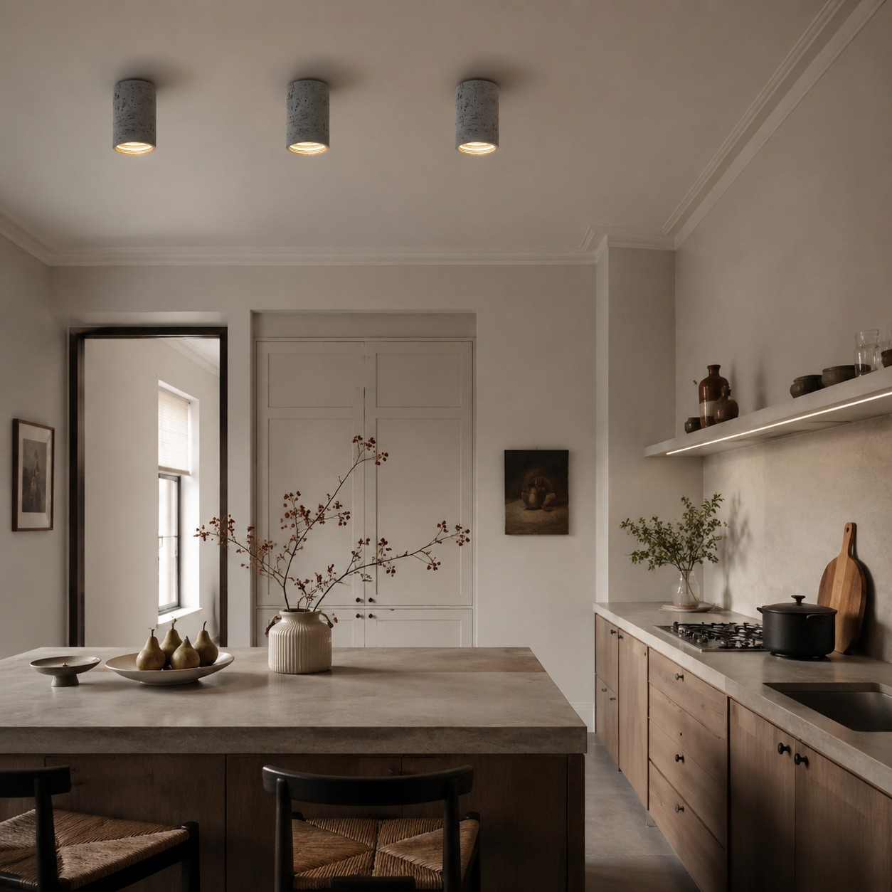 Wabi-Sabi plafondlamp in een moderne keuken